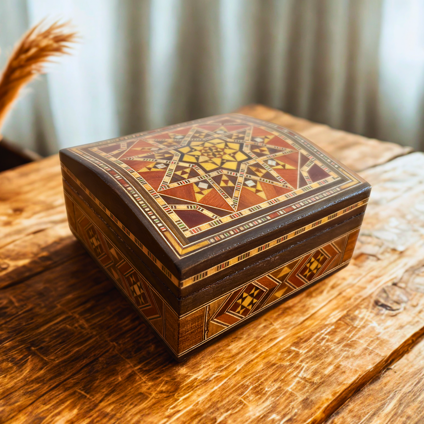 Caja de joyas damasquina – Hecha a mano con incrustaciones de nácar