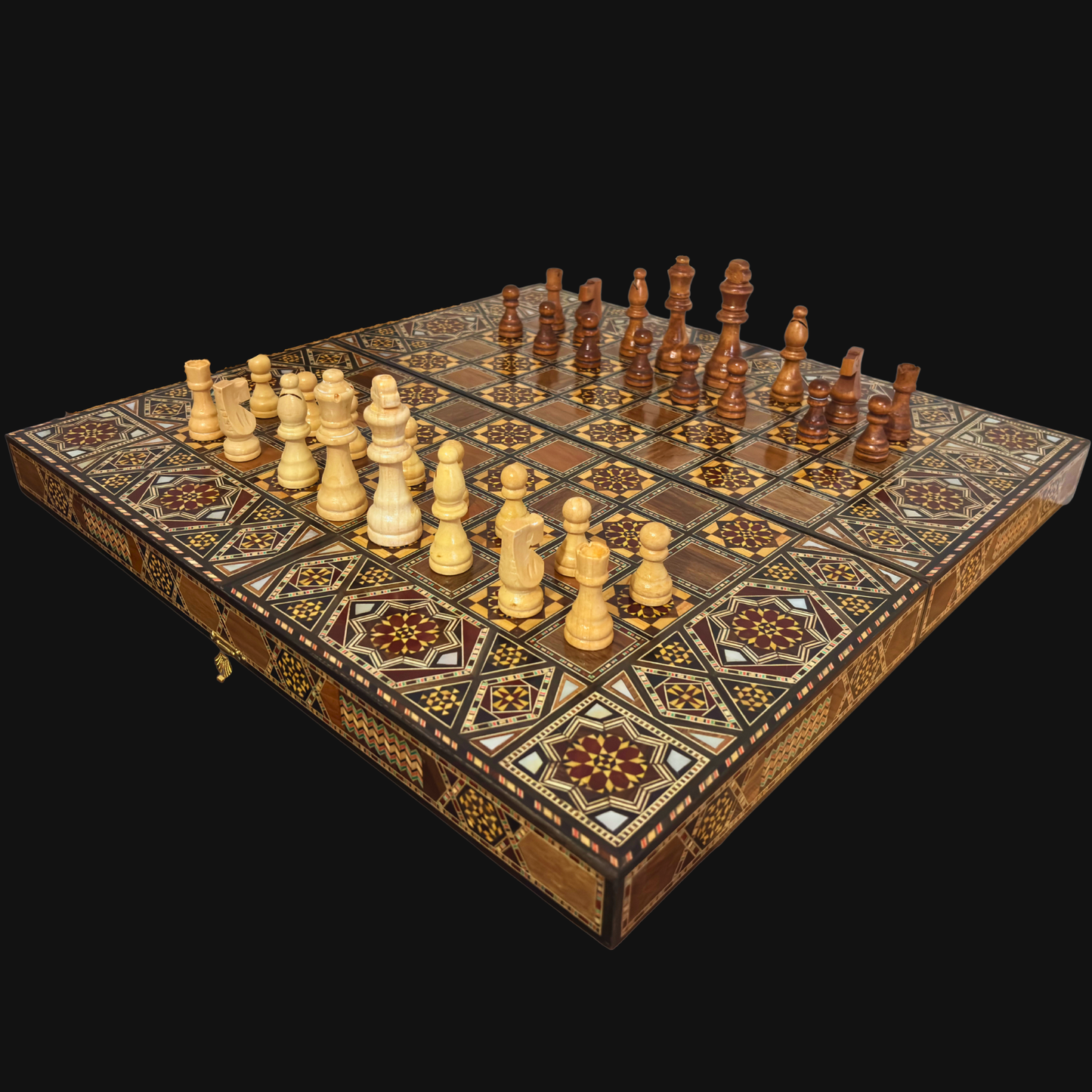 Mesa de Backgammon y Ajedrez Damasquina Hecha a Mano por Gaby Al Dayeh – Obra Maestra con Incrustaciones de Nácar