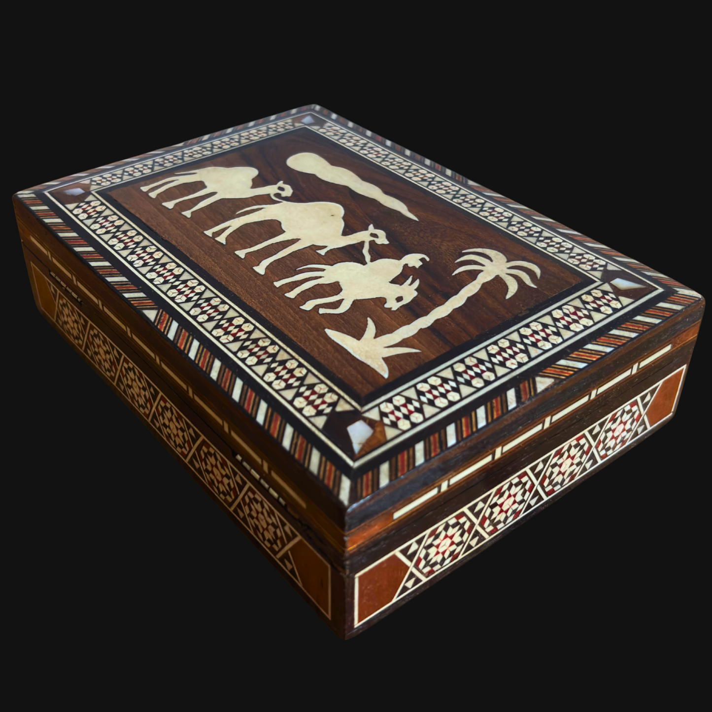 Caja vintage de mosaico damasceno de los años 70, diseño de camello, caja artesanal siria para recuerdos
