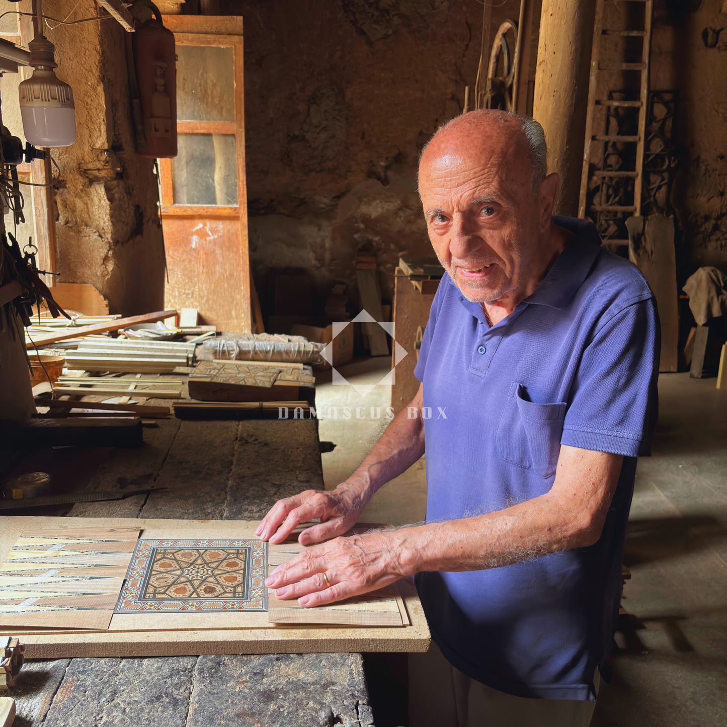 Porta Lápices Damasquino en Madera por Gaby Al Dayeh – Maderas Naturales & Elegancia Artesanal