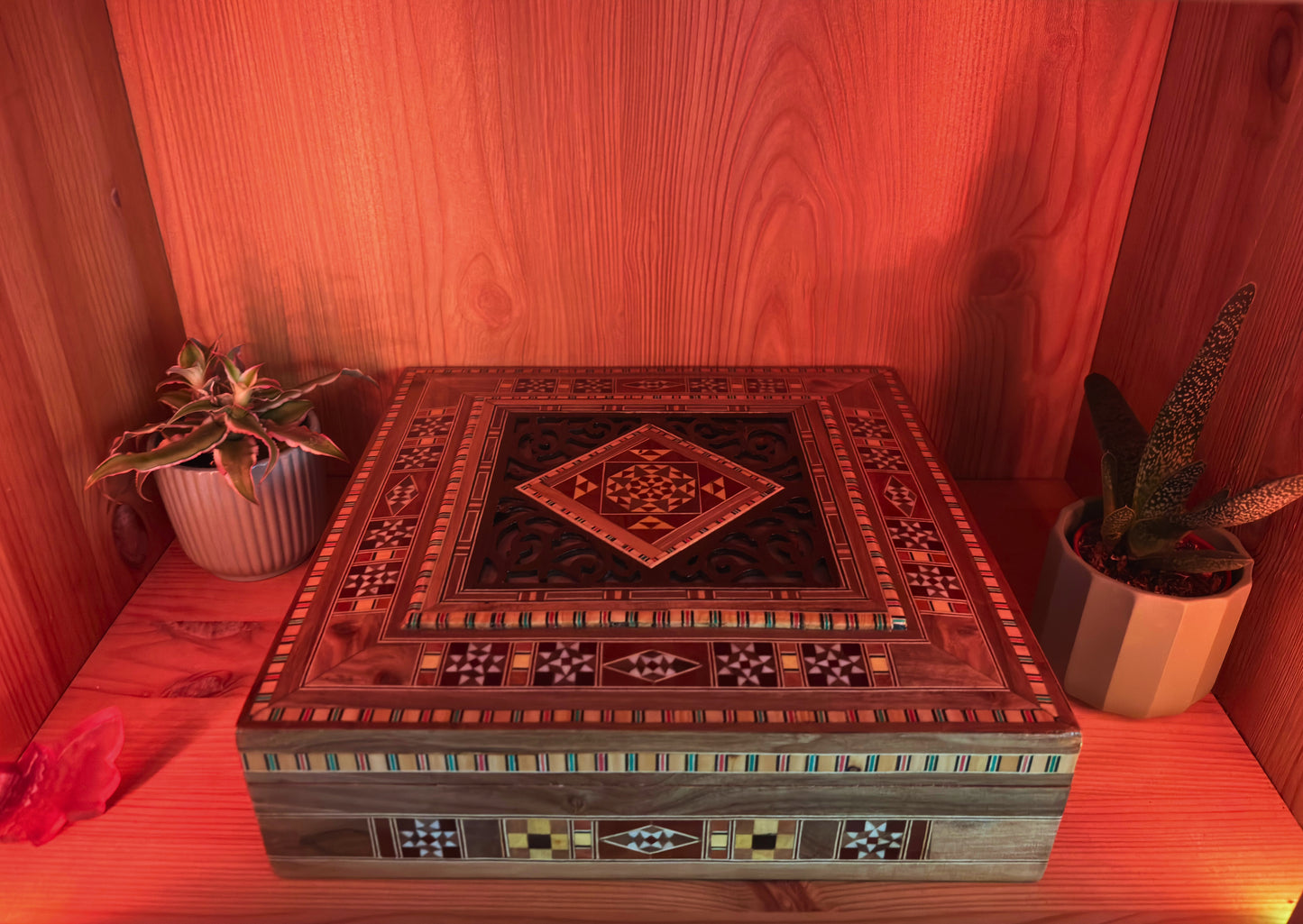 Caja Grande de Mosaico Damasceno – Cofre Cuadrado de Joyería Hecho a Mano con Incrustaciones de Madera Fina y Interior de Terciopelo