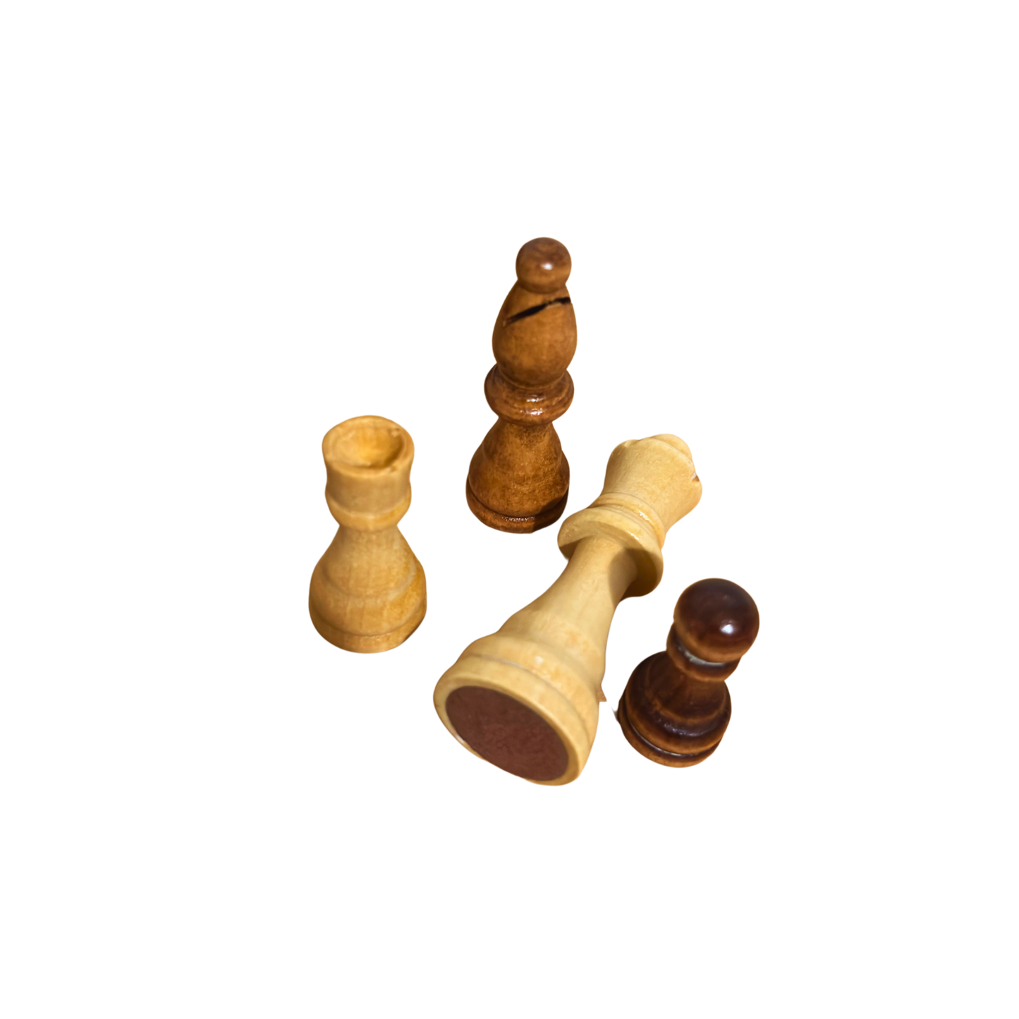 Juego de Piezas de Ajedrez de Madera Hecho a Mano – Artesanía Atemporal