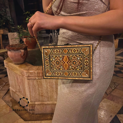 Bolso Damasquino con Nácar – Elegancia Oriental Hecha a Mano