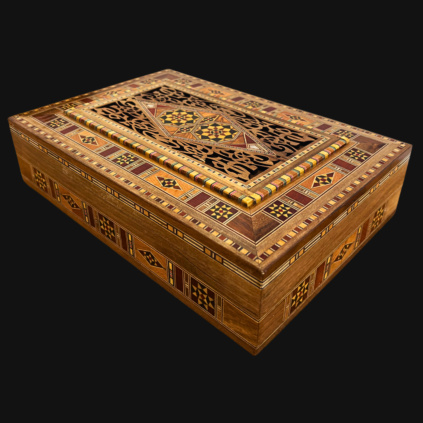 Caixa Damasquina para Joias e Lembranças – Elegância Artesanal