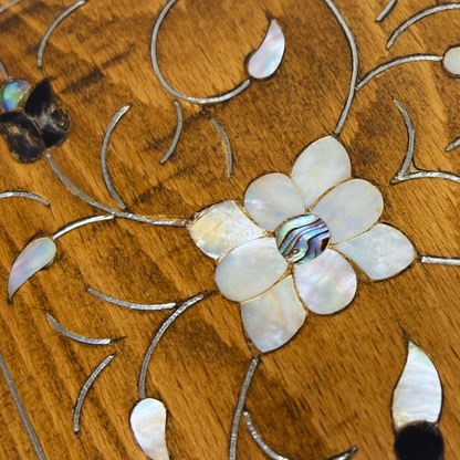 El Yapımı Şam Lüks Kutusu – Sedef & Kadife Zarafeti