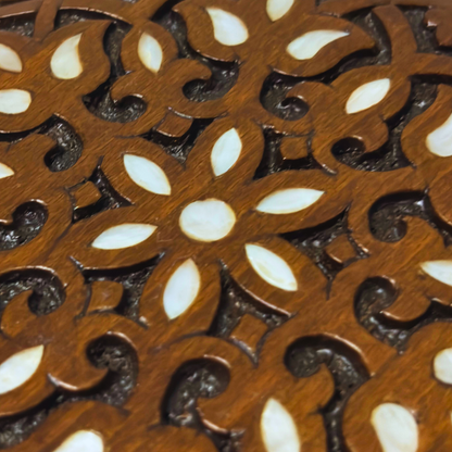 Handgefertigte Luxus-Schatulle aus Damaskus – Perlmutt & Samt