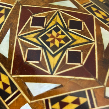 Caja de Mosaico Artesanal de Damasco – Arte Tradicional y Terciopelo