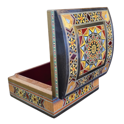 Caja de Mosaico Damasceno Hecha a Mano – Nácar y Terciopelo