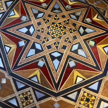 Caja de Mosaico Damasceno Hecha a Mano – Nácar y Terciopelo
