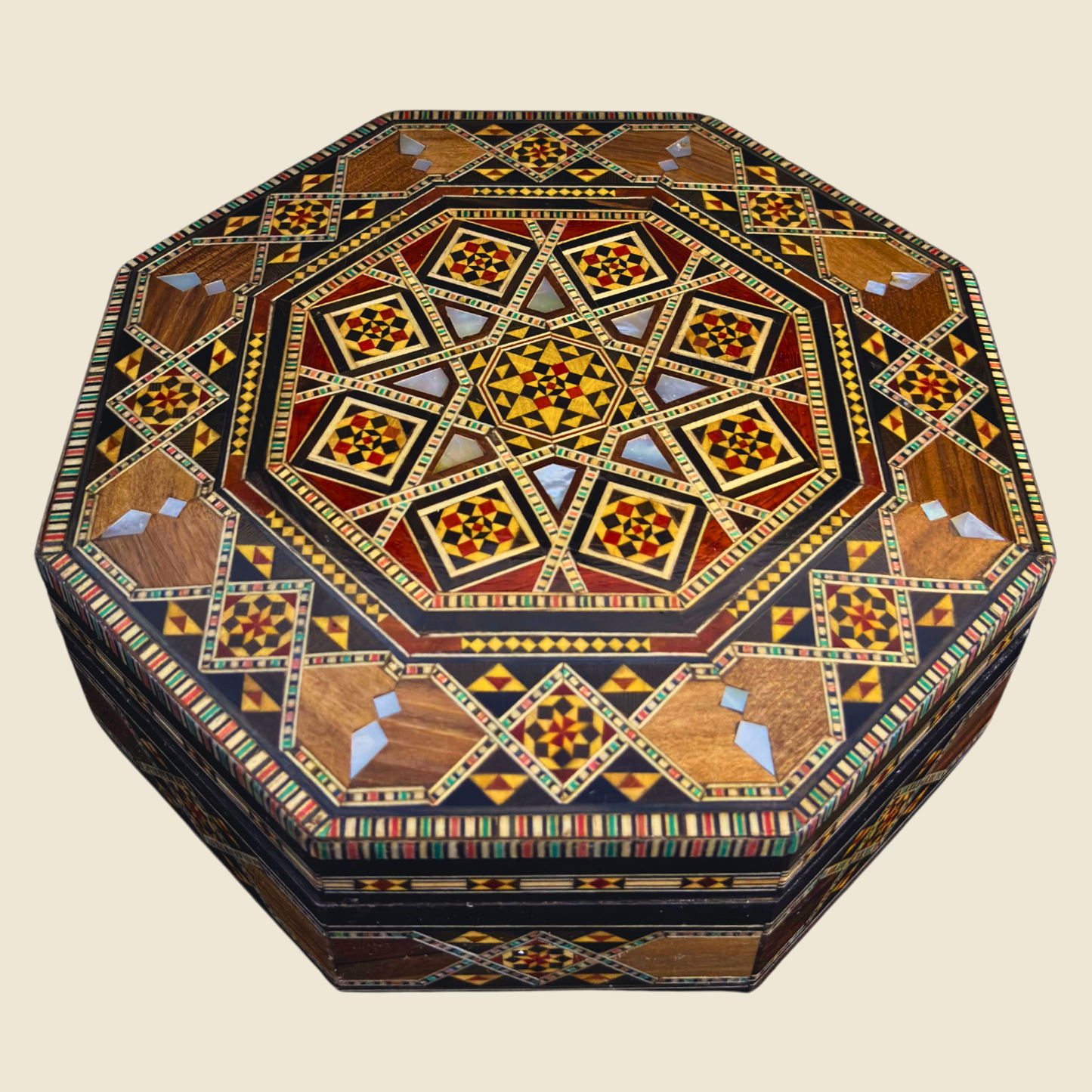 Caja de Mosaico Damasceno Hecha a Mano – Nácar y Terciopelo