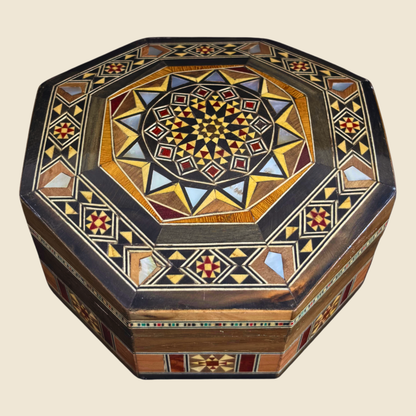 Caja de Mosaico Damasceno Hecha a Mano – Nácar y Terciopelo