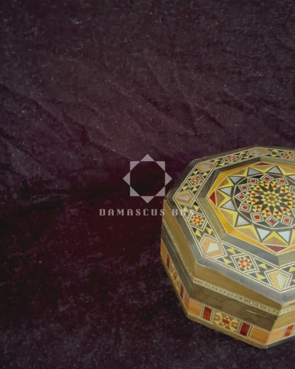 Caja de Mosaico Damasceno Hecha a Mano – Nácar y Terciopelo