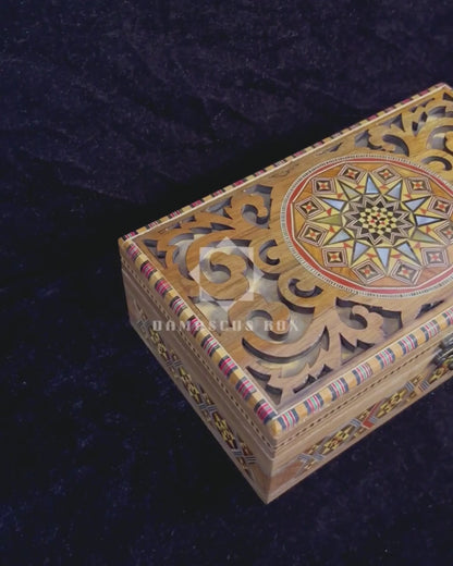 Caja de Mosaico Damasceno Hecha a Mano – Nácar y Talla Artesanal